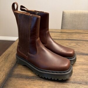 Dr. Martens Women's Amaayah Lo Chelsea Boots AP2 Butterscotch Size: US:8 ..B42
